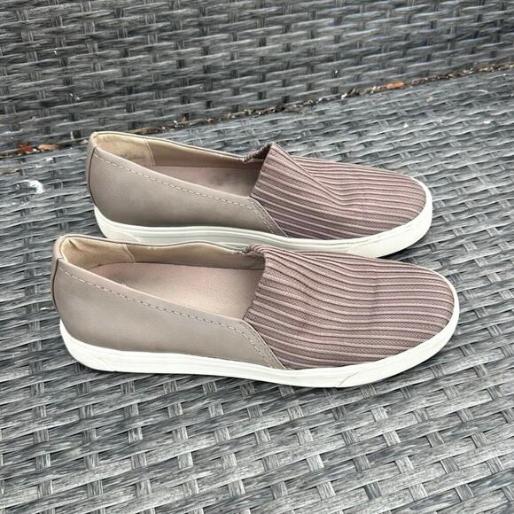 Naturalizer Women’s Brogan Stretch Slip-On Sneakers Size 11 Taupe - Picture 5 of 12